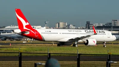 Qantas VH-OGE Airbus A321-271NY
