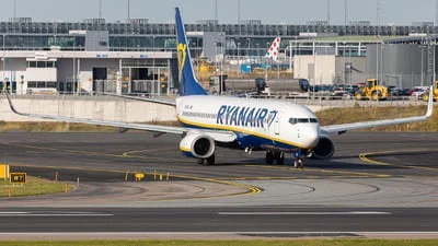 Ryanair EI-EKL Boeing 737-8AS
