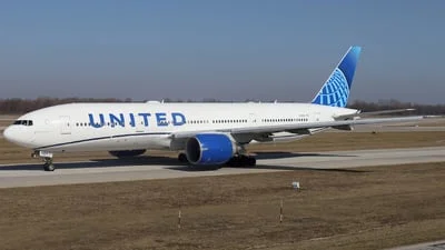 United Airlines N78013 Boeing 777-224(ER)