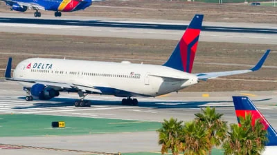 Delta Air Lines N195DN Boeing 767-332(ER)
