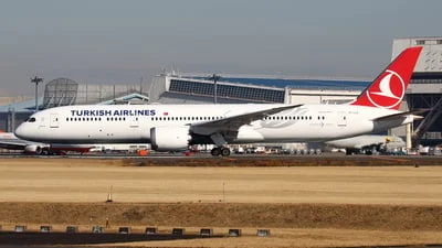 Turkish Airlines TC-LLA Boeing 787-9 Dreamliner