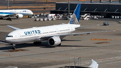United Airlines N78001 Boeing 777-224(ER)