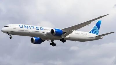 United Airlines N17015 Boeing 787-10 Dreamliner