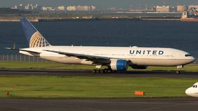 United Airlines N227UA Boeing 777-222(ER)