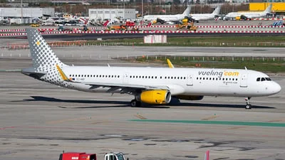 Vueling EC-MRF Airbus A321-231