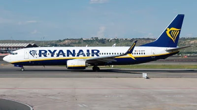 Ryanair EI-EVV Boeing 737-8AS