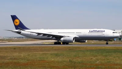 Lufthansa D-AIKL Airbus A330-343