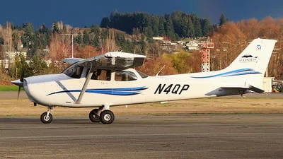 Rainier Flight Service N4QP Cessna 172S Skyhawk SP