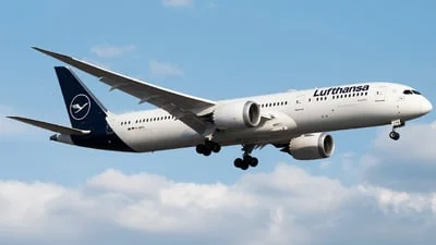 Lufthansa D-ABPA Boeing 787-9 Dreamliner