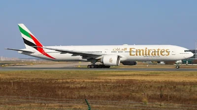 Emirates A6-ENN Boeing 777-31HER
