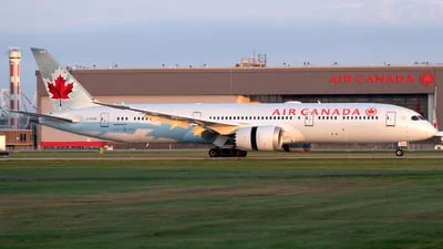 Air Canada C-FRSE Boeing 787-9 Dreamliner