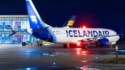 Icelandair TF-ICV Boeing 737-8 MAX