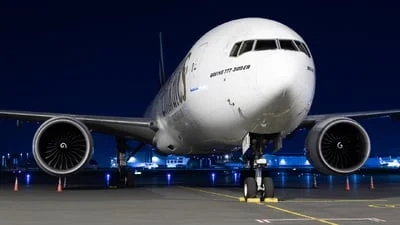 Emirates A6-ECR Boeing 777-31HER