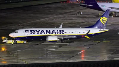 Ryanair EI-HEW Boeing 737-8-200 MAX