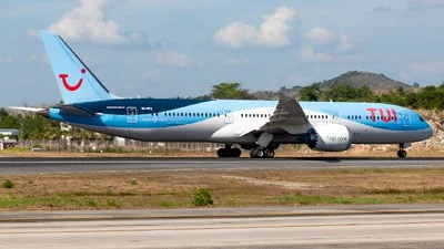 TUI SE-RFZ Boeing 787-9 Dreamliner