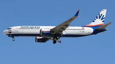 SunExpress TC-SMB Boeing 737-8 MAX
