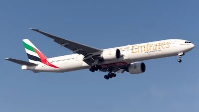 Emirates A6-ENI Boeing 777-31HER