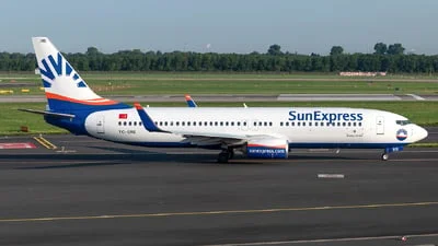 SunExpress TC-SRE Boeing 737-8JP