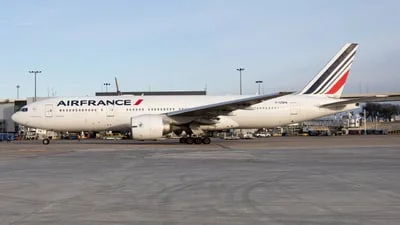 Air France F-GSPN Boeing 777-228(ER)