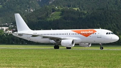 easyJet G-EJCE Airbus A320-214
