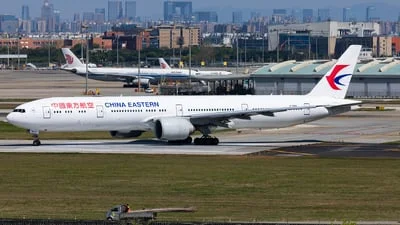 China Eastern Airlines B-7883 Boeing 777-39PER