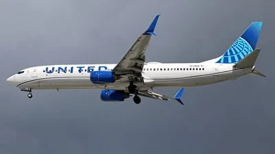United Airlines N73406 Boeing 737-924