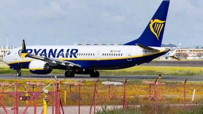 Ryanair EI-IHZ Boeing 737-8-200 MAX