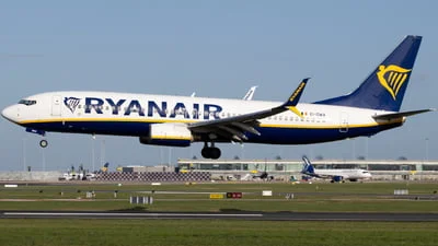 Ryanair EI-DWA Boeing 737-8AS