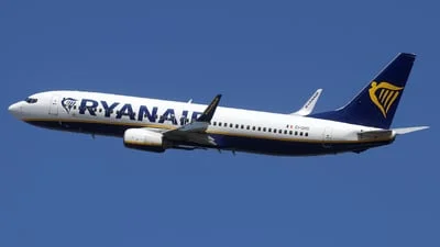 Ryanair EI-DHD Boeing 737-8AS