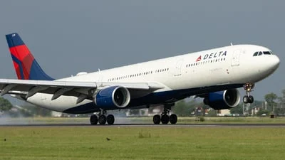 Delta Air Lines N819NW Airbus A330-323