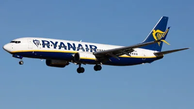 Ryanair EI-DWG Boeing 737-8AS