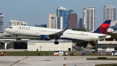 Delta Air Lines N317DN Airbus A321-211