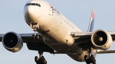 LATAM Airlines  PT-MUB Boeing 777-32WER