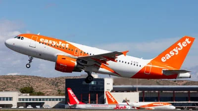 easyJet G-EZBI Airbus A319-111