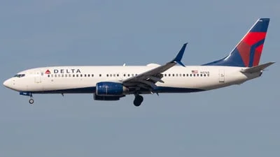 Delta Air Lines N3765 Boeing 737-832