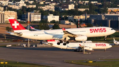 Swiss HB-JHM Airbus A330-343