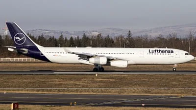 Lufthansa D-AIGT Airbus A340-313X