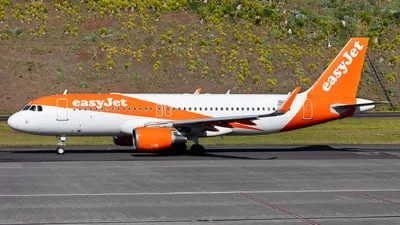easyJet Europe OE-IDX Airbus A320-216