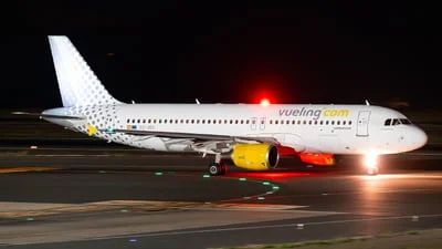 Vueling EC-JSY Airbus A320-214