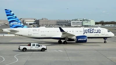 JetBlue Airways N3196J Airbus A220-371