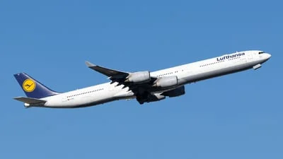 Lufthansa D-AIHZ Airbus A340-642