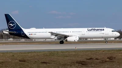 Lufthansa D-AIRS Airbus A321-131