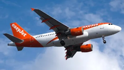 easyJet G-EZBU Airbus A319-111