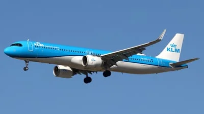 KLM Royal Dutch Airlines PH-AXA Airbus A321-252NX