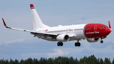 Norwegian LN-ENS Boeing 737-8JP