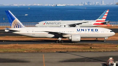 United Airlines N77014 Boeing 777-224(ER)