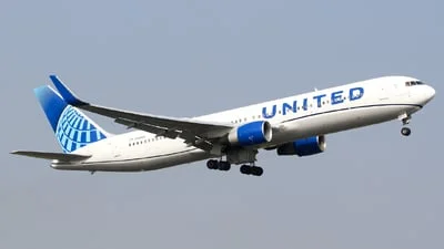 United Airlines N660UA Boeing 767-322(ER)
