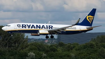 Ryanair EI-EVO Boeing 737-8AS