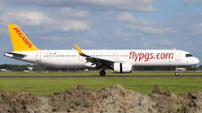 Pegasus Airlines TC-RFO Airbus A321-251NX