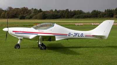 Private G-JFLO AeroSpool WT9 Dynamic